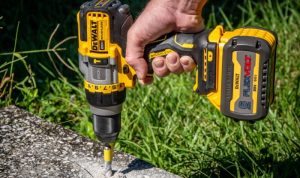 DeWalt DCD999 Hammer Drill Testing the FlexVolt Advantage Power Performance