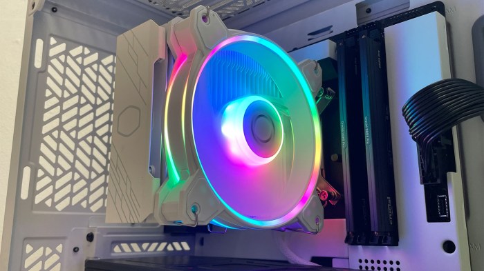 Cooler Master Hyper 212 Halo A Classic CPU Cooler Reinvented Test