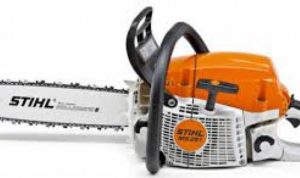 Stihl MS 261 C-M Chainsaw Testing Professional Gas-Powered Cutting Efficiency
