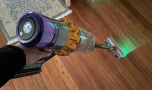 Dyson V15 Detect Cordless Vacuum Cleaner Review and Buying Guide Dyson V15 Detect Cordless Vacuum Cleaner Review and Buying Guide