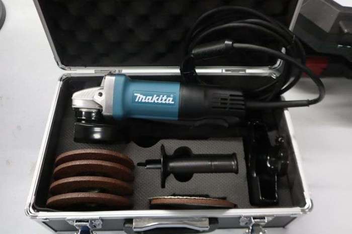 Makita Brushless Angle Grinder 4-1/2 Inch Heavy Duty Performance Unleashed