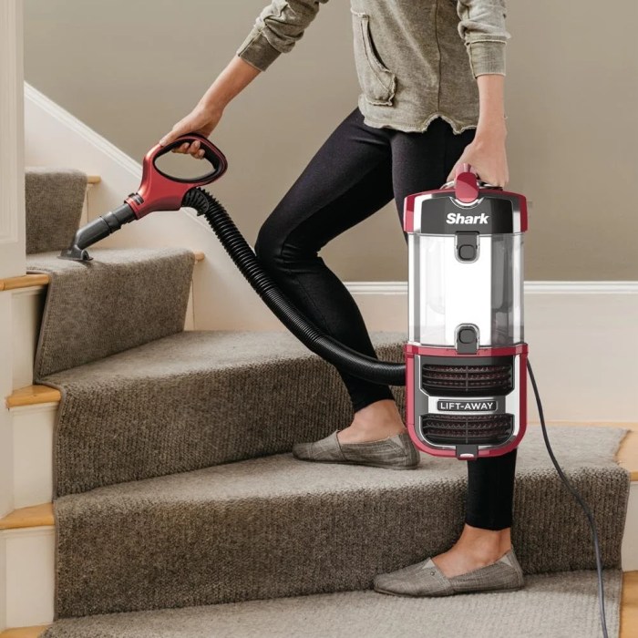 Shark Navigator Lift-Away Upright Vacuum Cleaner for Deep Cleaning